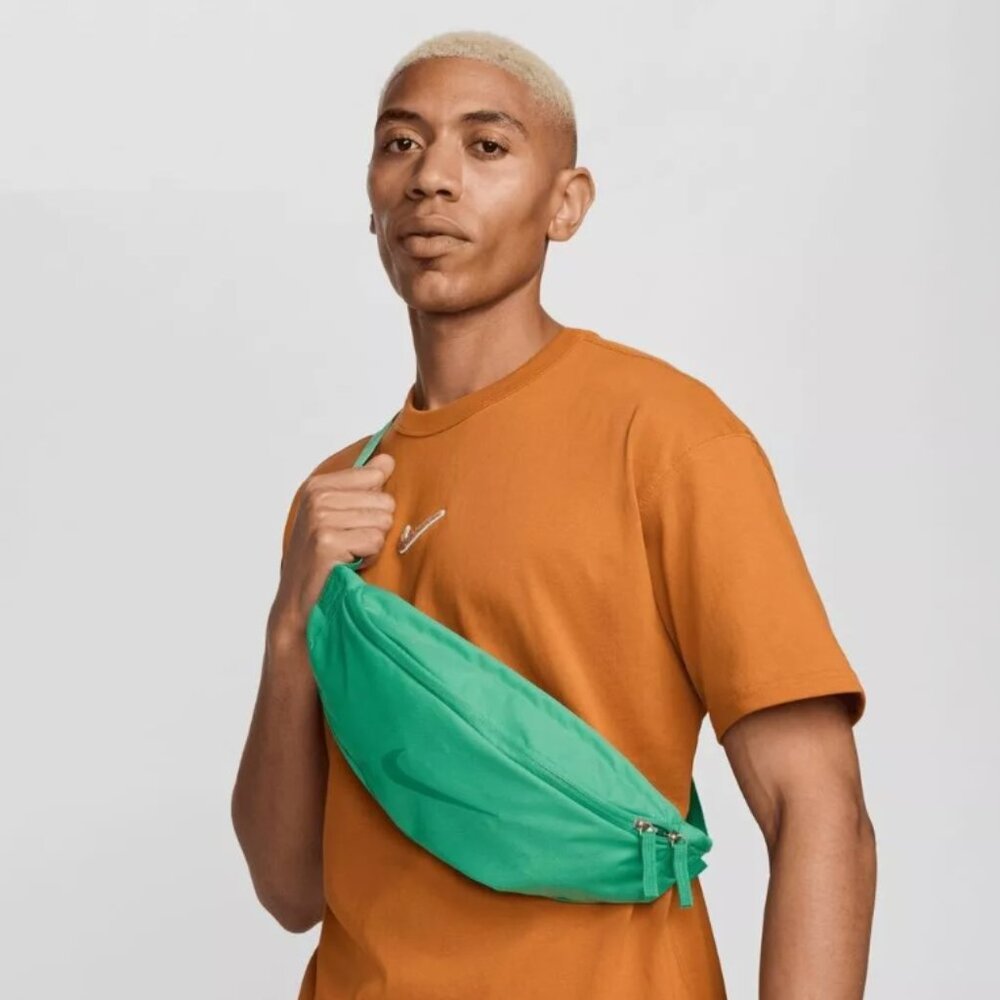 Nike Heritage Waistpack Crossbody Belt Bag Fanny Pack Green
